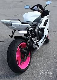 White And Pink R6 Yamaha R6 R6 Forum Sports Bikes Motorcycles Yamaha Bikes Motorcycle Bike