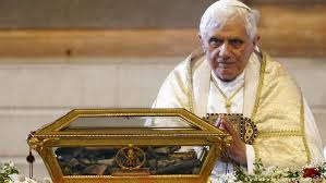 Der emeritierte papst benedikt xvi. Kommentar Papst Benedikt Xvi Und Die Aufklarung Kommentare Dw 02 11 2019