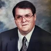 Sandra Hux's Instagram, Twitter & Facebook