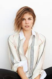 If you've recently dyed your hair brown and you want to go back to blonde, all hope is not lost! Back To Brown Into The Gloss