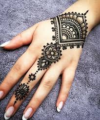 Beautiful Henna Designs Hennadesigns Hennatattoos Hennamehndi Hennaideas Mehndidesigns Pinterestins Henna Designs Henna Tattoo Hand Henna Tattoo Designs