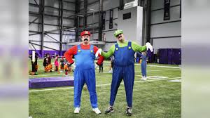 We did not find results for: Kirk Cousins Surprises Homeless Kids With Halloween Costumes Trick Or Treating