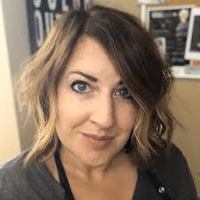 Melinda Barlow's Instagram, Twitter & Facebook