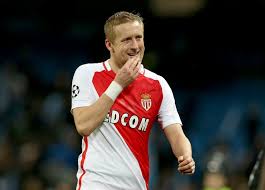 Este membru al echipei naționale a poloniei. Kamil Glik Pogratulowal Realowi Zwyciestwa Sport Wp Sportowefakty