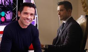 As riverdale fans will recall, veronica's (camila mendes) family life is in total disarray heading into the new season. Riverdale Season 2 Who Is Mark Consuelos The Actor Who Plays Hiram Lodge Tv Radio Showbiz Tv Express Co Uk