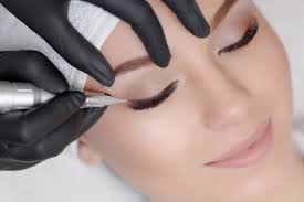 Experience Quality Lash & Brow Services Today