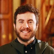 Lynda Whiting's Instagram, Twitter & Facebook