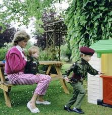 Princess Diana And Her Sons Photo Princess Diana And The Princes Princess Diana Princess Diana Family Princes Diana