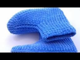 Yeni Model Panduf Yapimi Model Aysenin Ceyiz Sandigi Panduf Bot Botmodelleri Youtube In 2020 Crochet Cord Crochet Shoes Crochet Slippers