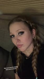 Cassandra Gibbons's Instagram, Twitter & Facebook