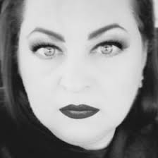 Tracy Huebner (tracyahueb)