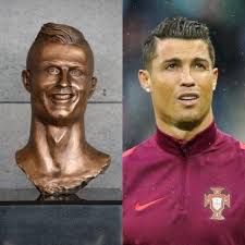 Der auf madeira heimische künstler emanuel santos hatte die statue zu ehren von cr7 geschaffen. Neue Ronaldo Buste Sorgt Fur Spott Monopol