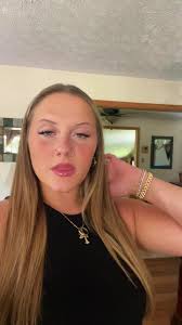 Olivia Shoemaker (@oliviashoemaker)