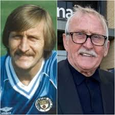 R.i.p. Martin Harris....another chippy legend .. Nearly all gone now.Great  memories.Went to my first big football match