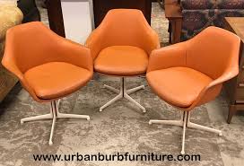 Urbanburb Furniture In Manayunk Philadelphia Pa Offers Used Furniture For Sale We Offer Used Dining Furniture Used Furniture For Sale Consignment Furniture