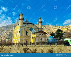 Shah Du Shamshira Jamia Mosque with a ...