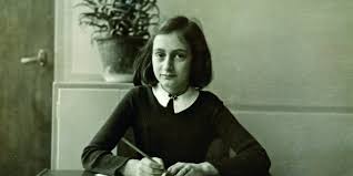 Die forcierte auswanderung von juden aus deutschland war lange vorrangiges ziel nationalsozialistischer politik. Holocaust Tagebucher Von Anne Frank Und Anderen Jungen Menschen Anne Frank Haus