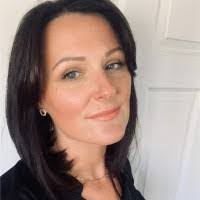 Dawn Lally's Instagram, Twitter & Facebook