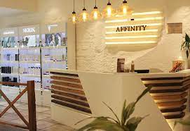 They have professional hairstylists, you can share your query to get perfect look. 14 Best Hair Salons In Delhi A List So Delhi
