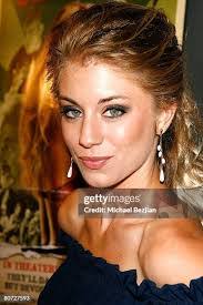 Penny Drake's Instagram, Twitter & Facebook