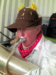 Scrumpy & Western website. Made In Somerset from cider! The New Forest  Plonkers band page.