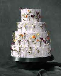 6 Fresh Ways To Decorate Wedding Cakes With Flowers Spring Wedding Cake Floral Wedding Cakes Wedding Cakes With Flowers