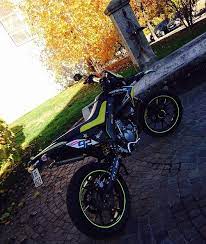 Fast Loud Duiven On Instagram Derbi Xtreme Tag Us In Your Pic And Maybe We Will Upload It Too Derbi Aprillia Iphone Achtergrond Kleuren Achtergrond