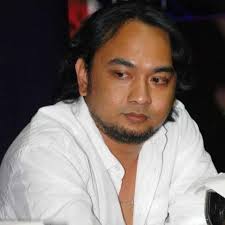 Bunga terakhir adalah lagu dari grup musik romeo yang dirilis pada 1999. Bunga Terakhir By Bebi Romeo Ketika Si Phobia Kecoak Berkicau