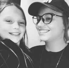 Mother and child look-alike contest