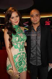Maybe you would like to learn more about one of these? Viva Entertainment On Twitter Bela Padilla And Movie Producer Neil Arce At The Special Screening Of 10000hours Padillabela Neil Arce Http T Co Xxorzvhtxo
