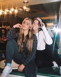 Pin By Charli Damelio On Addison And Charli In 2020 Friend Photoshoot Best Friend Photography Best Friend Pictures