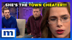 Felix has one rule in his house: his wife Robin must obey him. If she  doesn't he spits in her face! #Maury