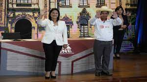 Candidato por perú libre, un partido que se autodenomina de izquierda marxista. 6mi2qyaoukwndm