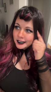 If Mavis had long hair with pink in it 😉 #mavisdracula #maviscosplay  #geekgirl #mavisandjohnny #halloween #hoteltransylvania #latine #latinx  #authorsoftiktok #booktok #bookish #ship #monsterromance ...