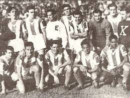 La reacción de riquelme ante un gol errado, el no look pass de barco y cómo jugó un juvenil con el tobillo hinchado: Club Atletico Banfield Wikiwand