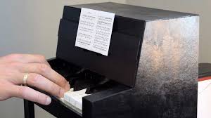 Klicke auf notennamen ausblenden über der klaviertastatur, um die notennamen. Funktionierendes Mini Klavier Aus Papier
