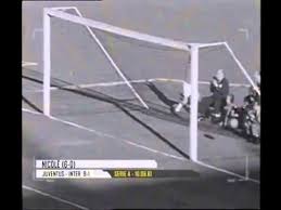 İkinci yarının başında iki takım da karşılıklı ataklar geliştirdi. Juventus Inter 9 1 10 Giugno 1961