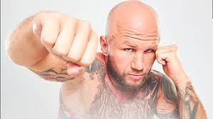 Maybe you would like to learn more about one of these? Piotr Pajak Kim Jest Podroze Wojownika Fame Mma Instagram Obcas Pl