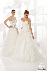 Check spelling or type a new query. Brautmode Und Abendmode Von Sunnyf De In Bremen Greta Romantisches Brautkleid Organza Spitze Schleppe