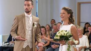 Bastien ne veut pas vivre ailleurs qu'à charleroi, il sort le grand jeu pour convaincre laura. Les Candidats De Maries Au Premier Regard Ne Pourront Pas Annuler Les Unions Soirmag