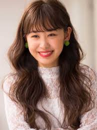 ワンレンロング48選 30代40代が挑戦したい大人の魅力たっぷりのヘアスタイル folk ヘアスタイル ヘア アイディア ヘアスタイリング