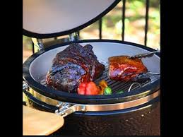 The Kamado Grill Is An All In One For Your Alfresco Dining Whatever You Want To Cook Fry Roast Sear Smoke Or G In 2020 Ceramic Bbq Kamado Grill Kamado Joe Recipes