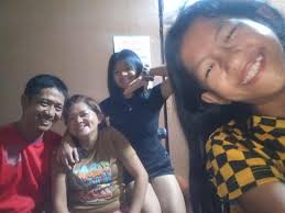 Wala pa ako sa mood mag picture taking lol I spent Christmas and New years  eve only with Giliw.We missed our Children,how i wished they were here  too.Any ways Happy and Blessed