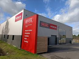 Terres & eaux, c'est plus de 3000 m² pour les passionnés de nature, chasse, pêche, équitation et animaux ! Kiqno7ykuegd1m