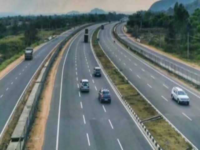 FNG Expressway : एफएनजी एक्सप्रेसवे के लिए सर्वे का काम पूरा, 3 मार्ग  चिन्हित; एक रूट पर होगा काम, Ncr Hindi News - Hindustan