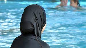 We did not find results for: Burkini Oder Burka Schwimmbad Sorgt Mit Schild Fur Irritationen Stern De