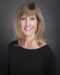 Ragan Collins's Instagram, Twitter & Facebook