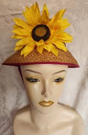 Vintage 50's Louise Styled in California Straw Sun Hat With Sunflower