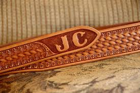 In this instructable you will learn how to: Belt Patterns Leather Carving Vtwctr