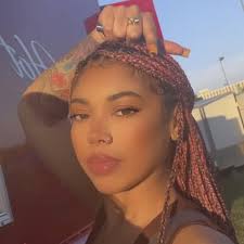 Jade Dickerson's Instagram, Twitter & Facebook